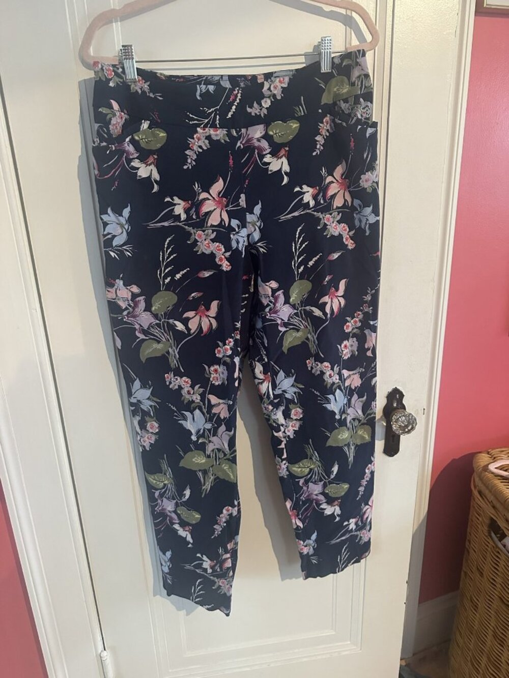 Terra & Sky Navy Floral Ankle Pants, Size 0X (14W)
